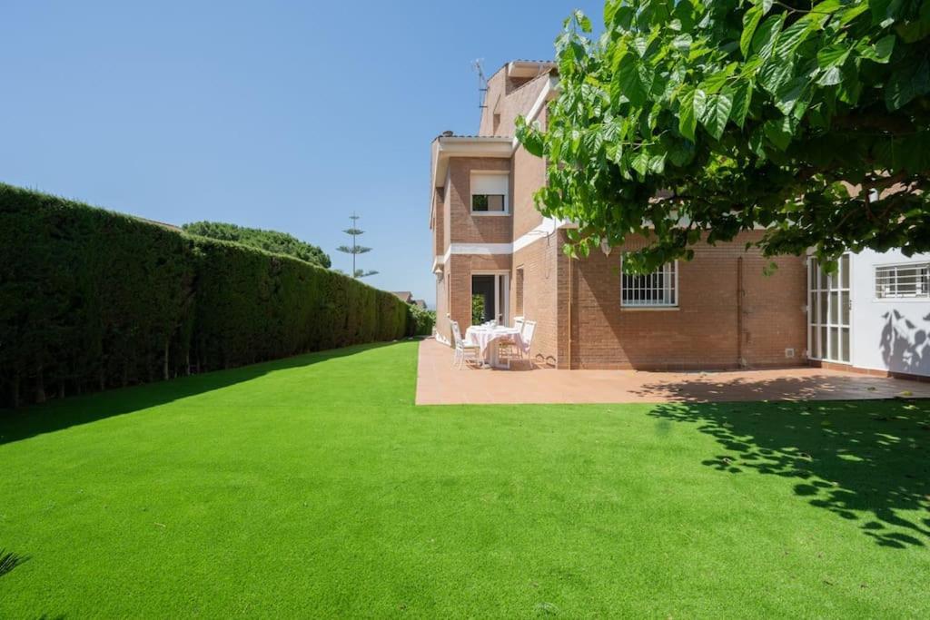 Casa Nina Junto Barcelona Centro Y Playa Villa Teia Exterior photo